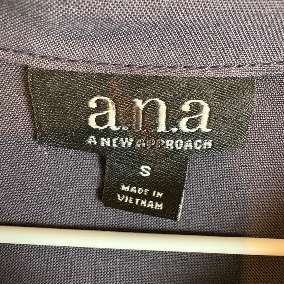 NWT A.n.a (A New Approach) Deep Purple/White Tye Dye Sleeveless Collared Top - Picture 10 of 12